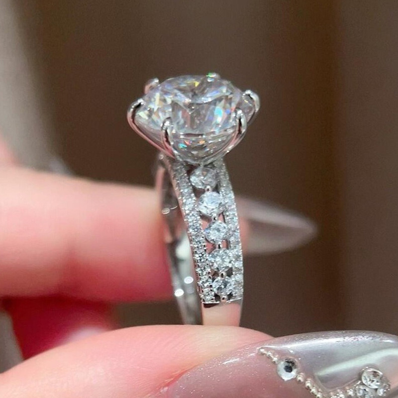 Moissanite Engagement Ring 1 Carat - 4캐럿, 뛰어난 광채를 자랑하는 클래식한 6갈래