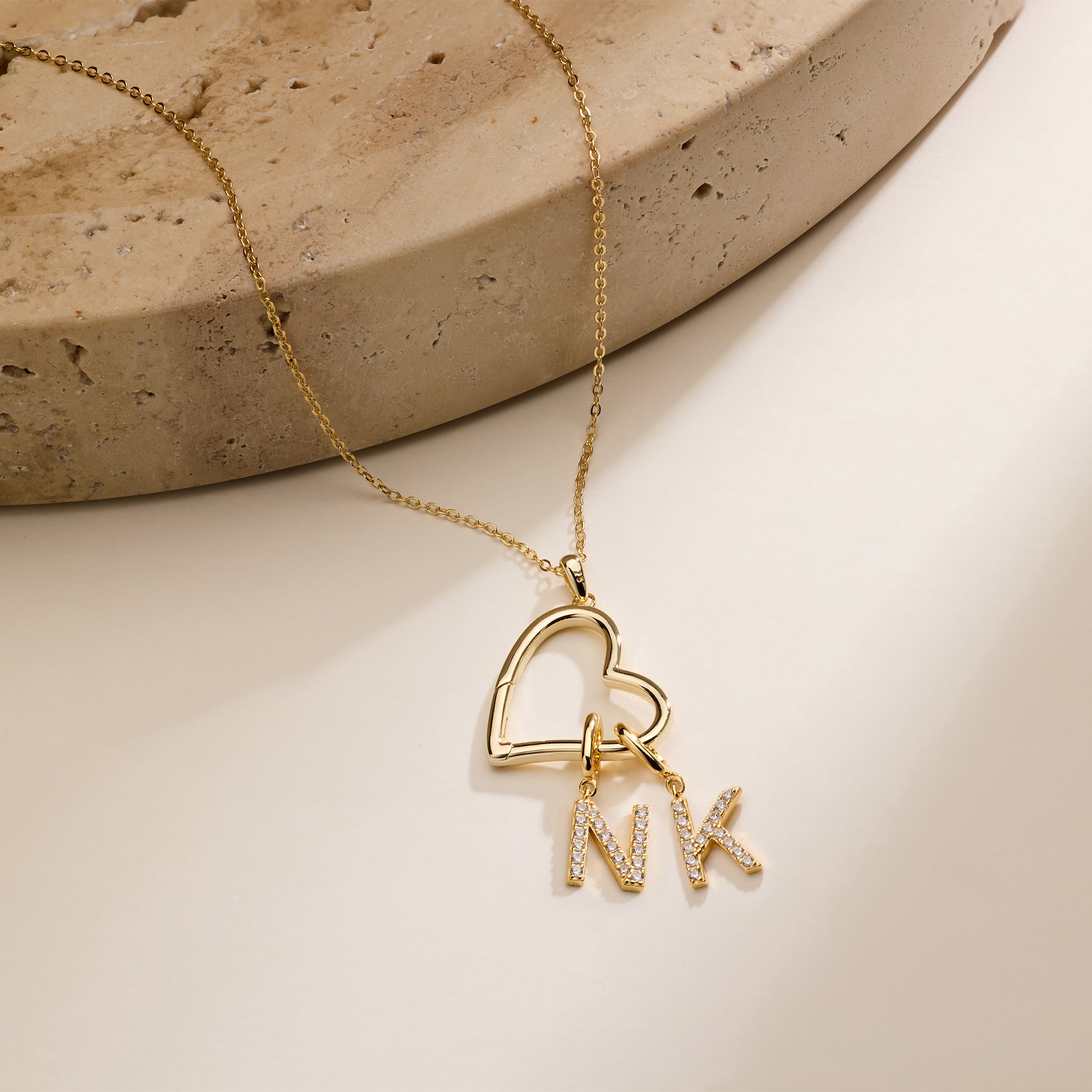 맞춤 이니셜 오픈 하트 목걸이, 개인 맞춤 레터 펜던트 - Initial Letter Necklace 18K Gold 리뷰 및 가격