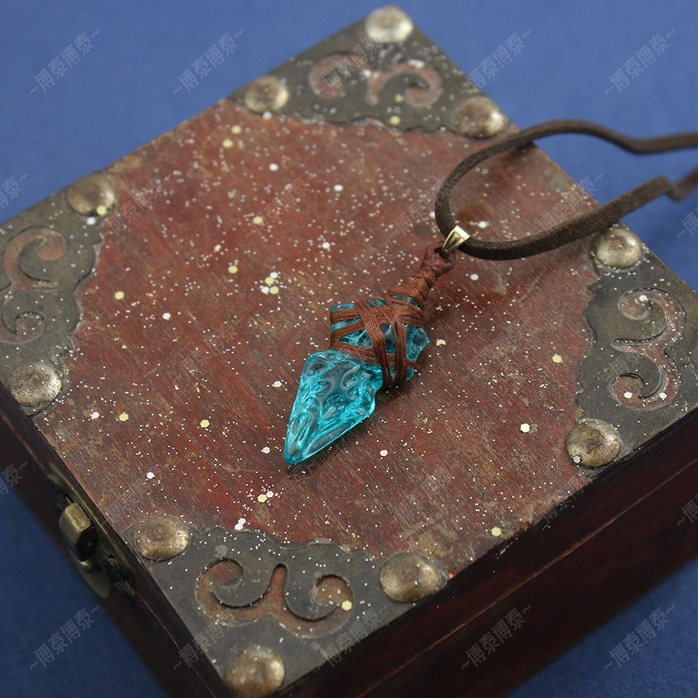 FF14 게임 코스프레 소품, 블루 크리스탈 목걸이,  - Anime Pendant Necklace 리뷰 및 가격